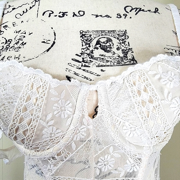 Victoria's Secret Designer Collection Bridal Bustier Corset 36C - Picture 6 of 11